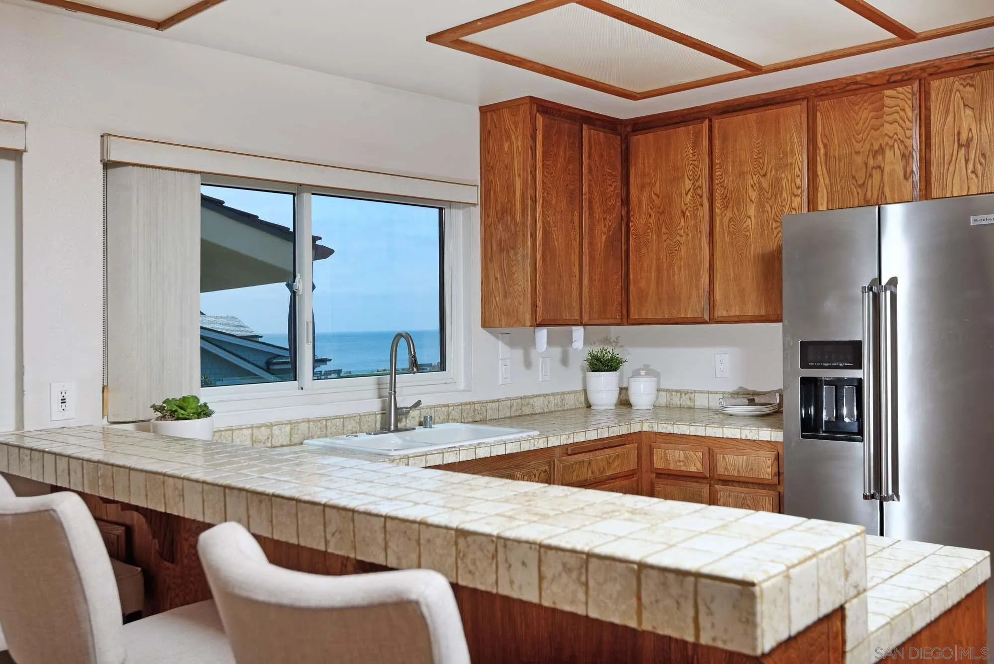 https://cdn.realtyfeed.com/cdn/127/250039056/2b88c6628ca87f193f4aef39ff20841c.webp