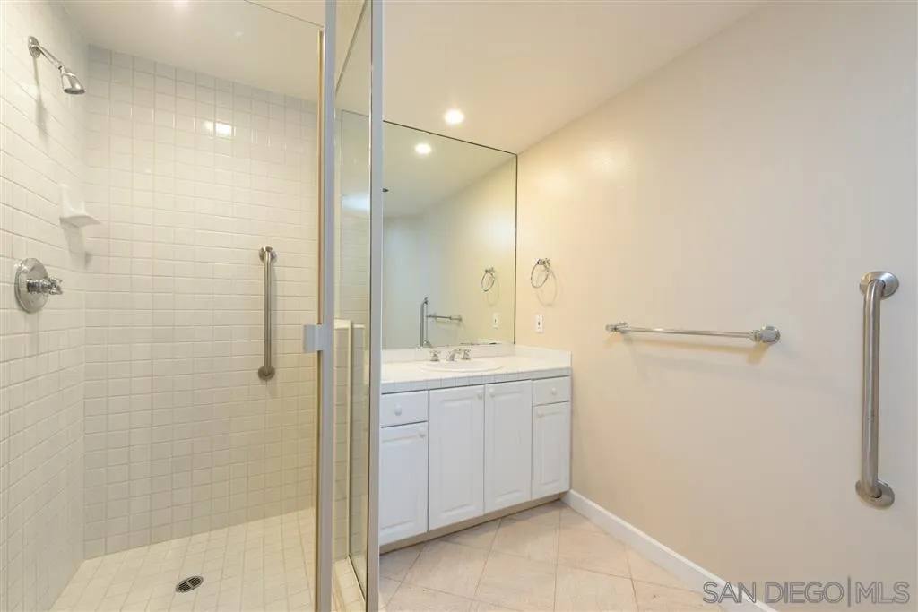 https://cdn.realtyfeed.com/cdn/127/250039058/5994501e60225878bec80c7e113de92d.webp