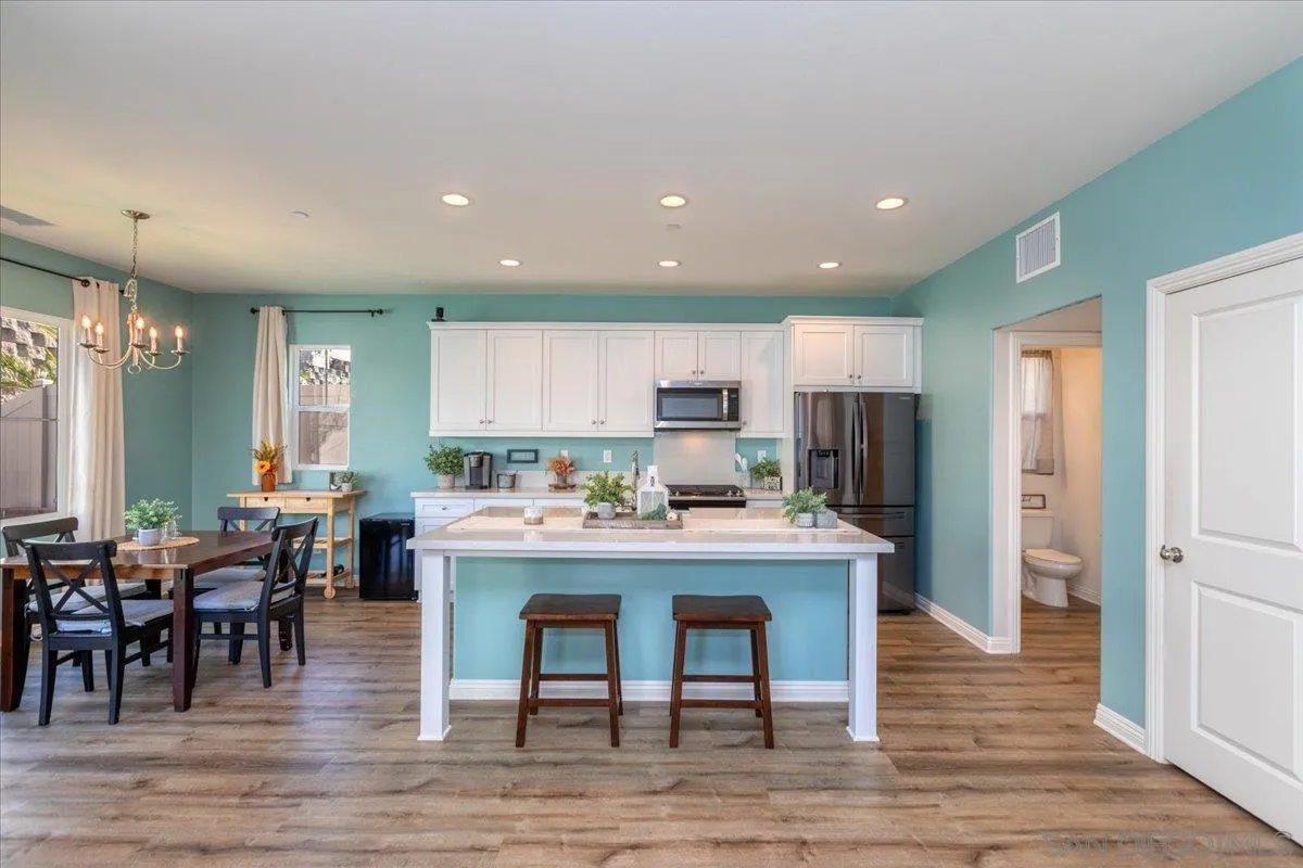 https://cdn.realtyfeed.com/cdn/127/250039059/1847f3d9195e2b73622fd5ed1777da9b.webp