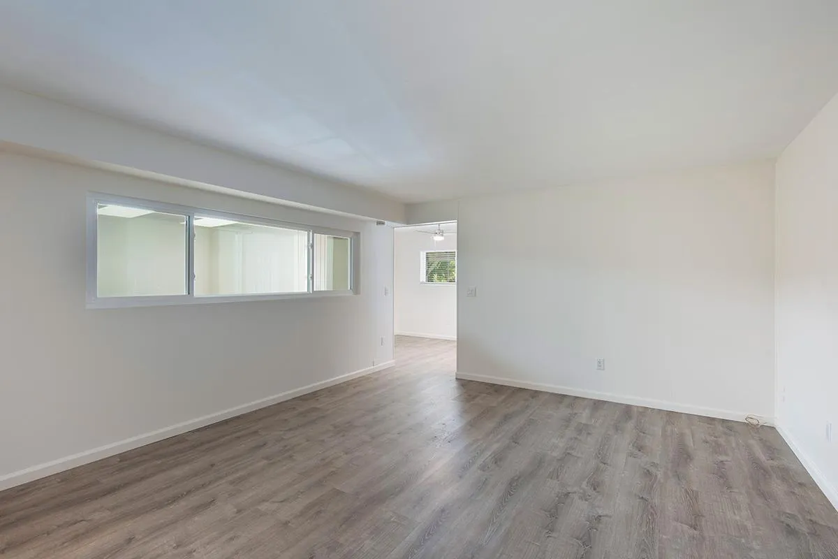 https://cdn.realtyfeed.com/cdn/127/250039061/1f6ce91e62818e40d05b8c9a3f164798.webp