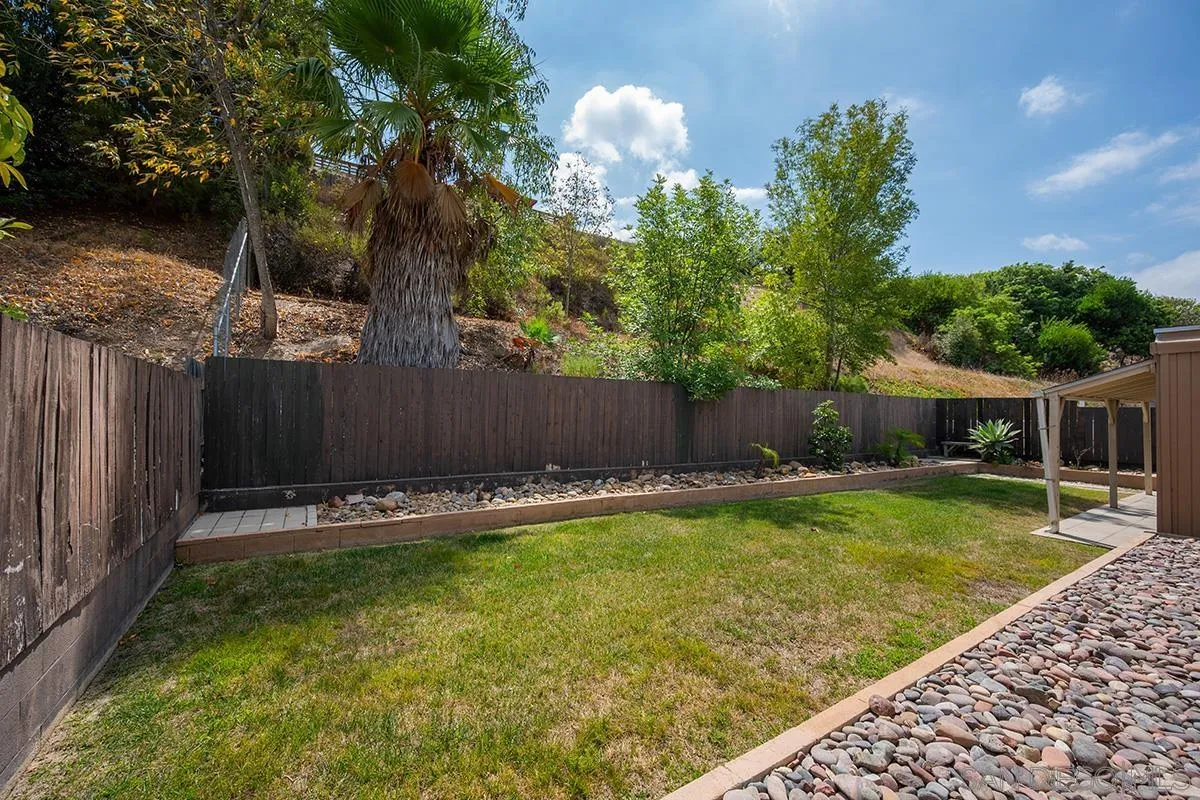 https://cdn.realtyfeed.com/cdn/127/250039061/211ebc902fd8db5b08d87f2c63a33888.webp