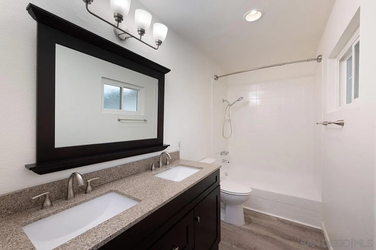 https://cdn.realtyfeed.com/cdn/127/250039061/31d2e4ead2edb5078d319a6d46b105bd.webp
