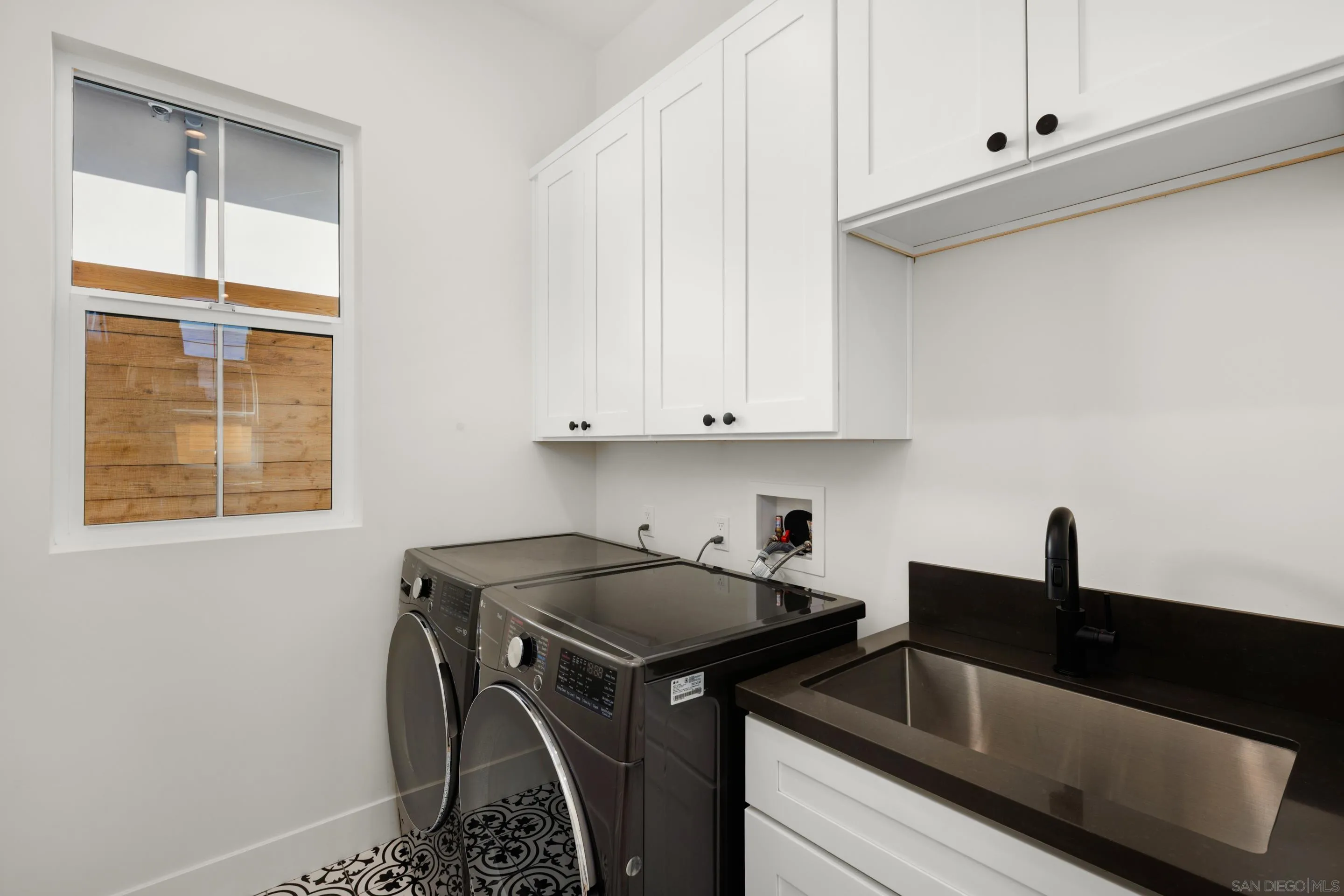 https://cdn.realtyfeed.com/cdn/127/250039068/acfaef8b3ddd90ceb4daf53cc47b3bc8.webp