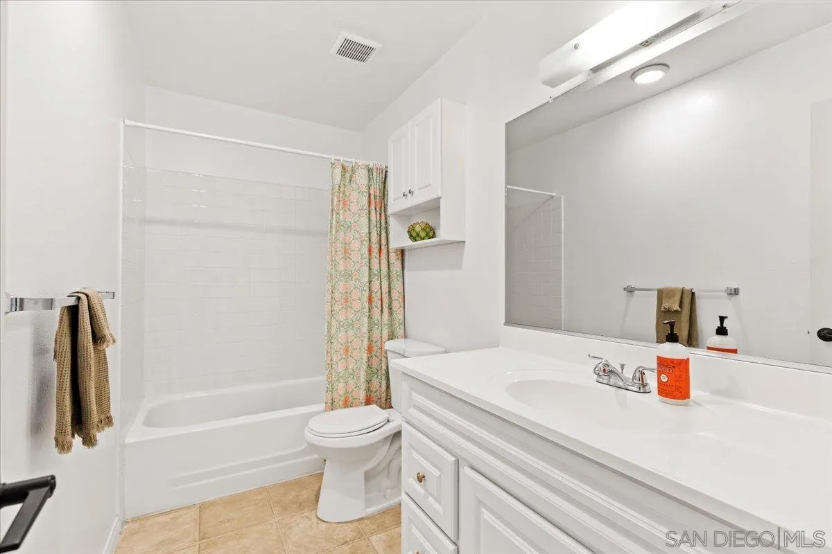 https://cdn.realtyfeed.com/cdn/127/250039071/547f58d3e56989928b0d6d31eb9385cc.webp
