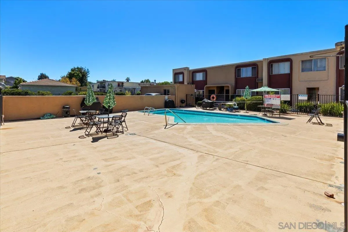https://cdn.realtyfeed.com/cdn/127/250039071/9b3387a4d4f62c6c8b4f0cbb664dbf10.webp