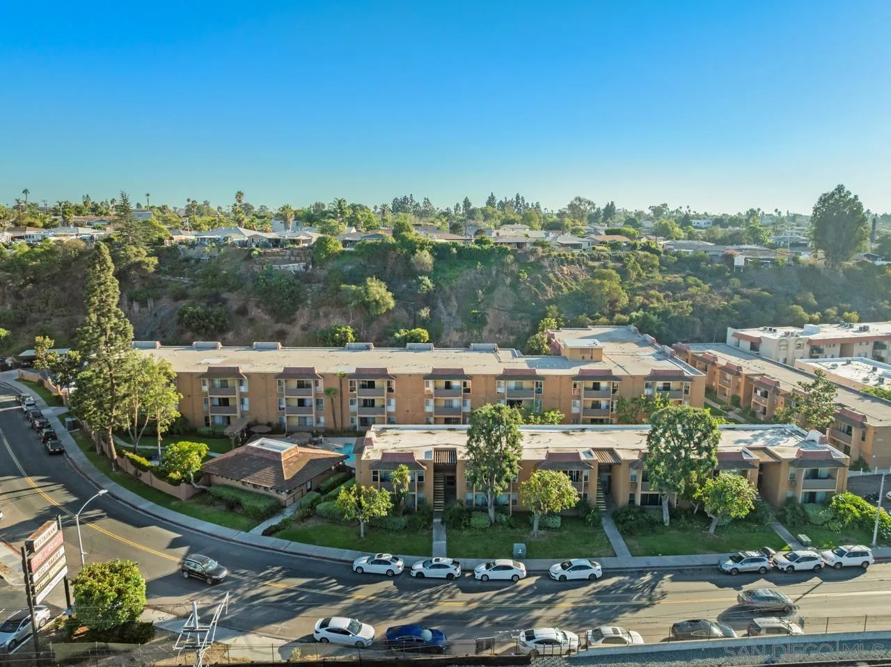https://cdn.realtyfeed.com/cdn/127/250039074/377f41d9b221b3467fc1d0f5492d15f9.webp