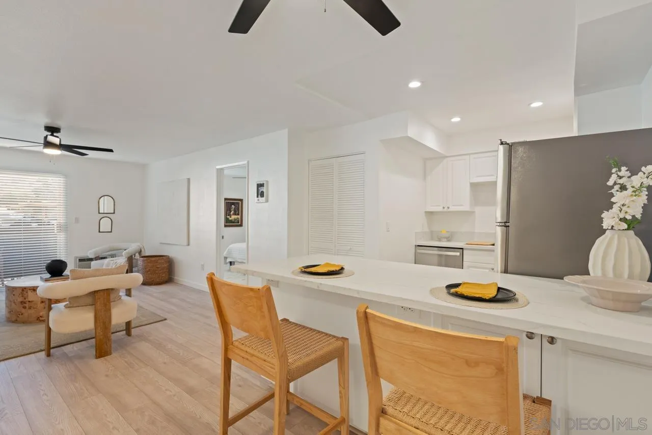 https://cdn.realtyfeed.com/cdn/127/250039074/ff6bd8567dff2469b1a11d9d284993e1.webp