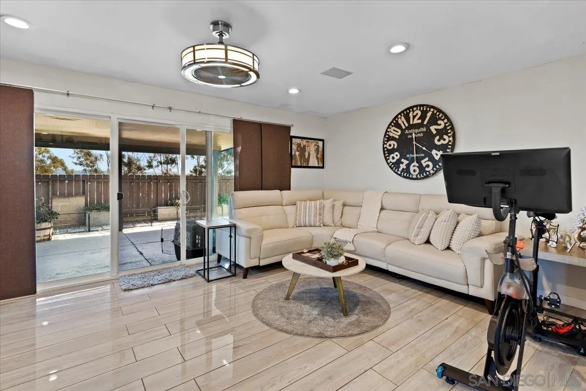 https://cdn.realtyfeed.com/cdn/127/250039077/29064e9eaba42c240c51f25a873f42fa.webp