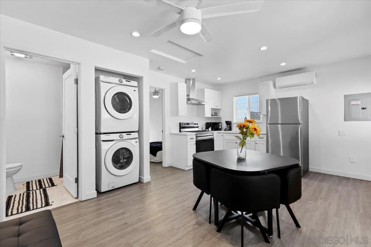 https://cdn.realtyfeed.com/cdn/127/250039077/a00fc8f4949969fafd2c8d807b5c3c47.webp
