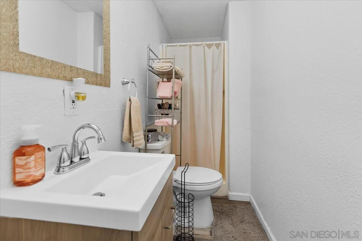 https://cdn.realtyfeed.com/cdn/127/250039077/a73c608dc216a1985283e3d2e7e67574.webp