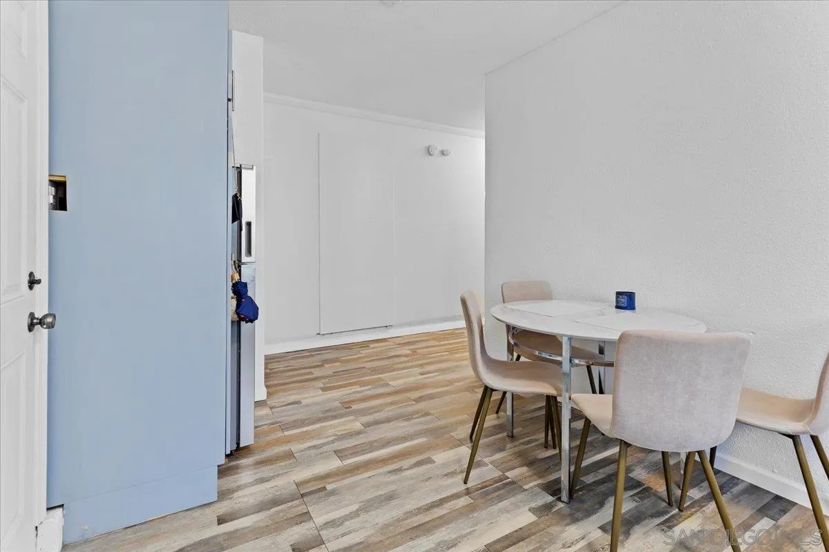 https://cdn.realtyfeed.com/cdn/127/250039077/e28655876d3ab10944000b1a105c0c59.webp