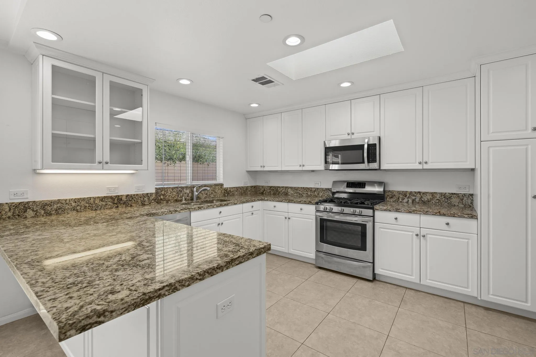 https://cdn.realtyfeed.com/cdn/127/250039078/7a3c9719e506df6543ebd8015c3909d2.webp