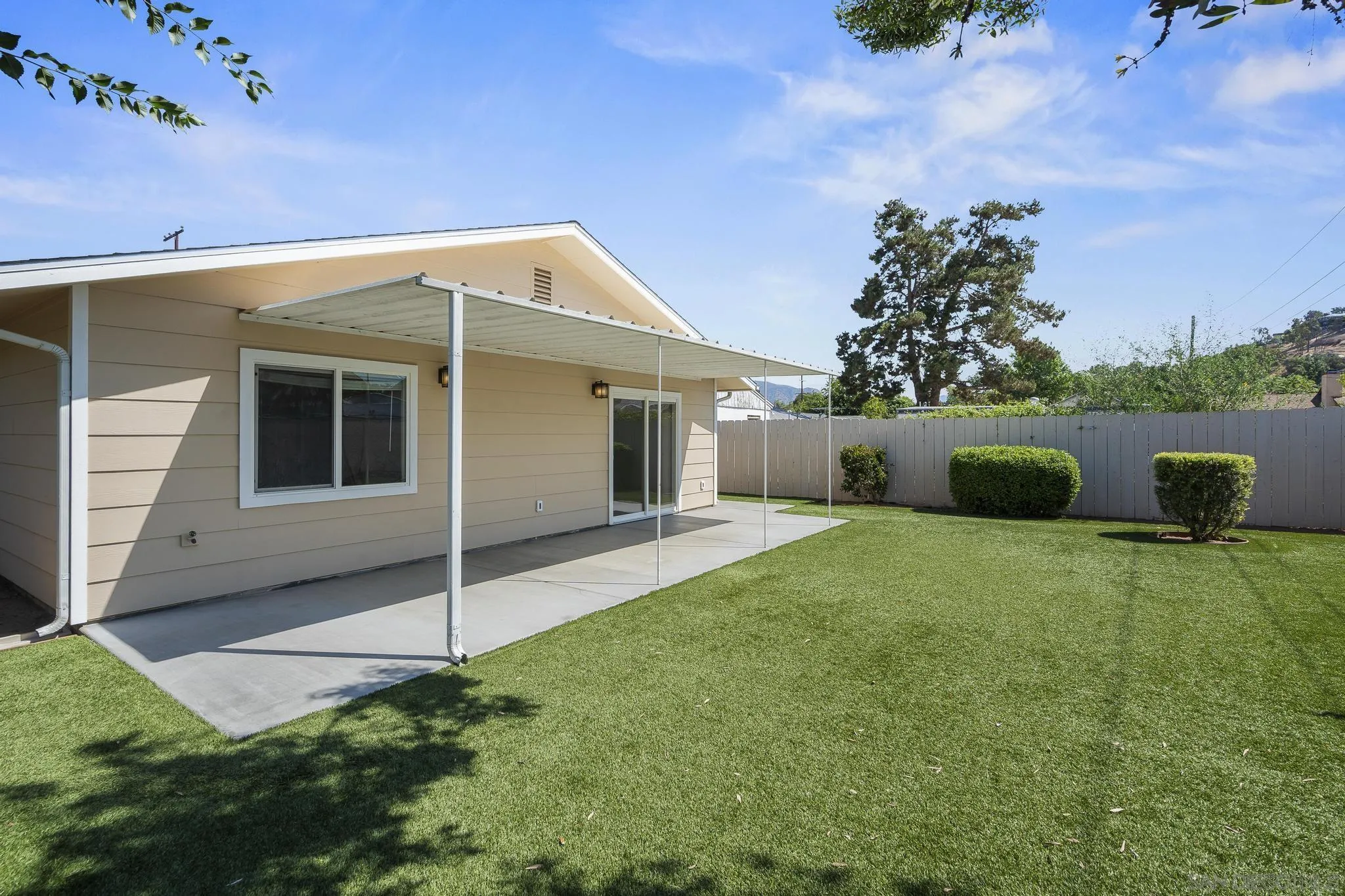 https://cdn.realtyfeed.com/cdn/127/250039078/7cf1b8aeb07b03b9fecc7e7e7d6debbe.webp