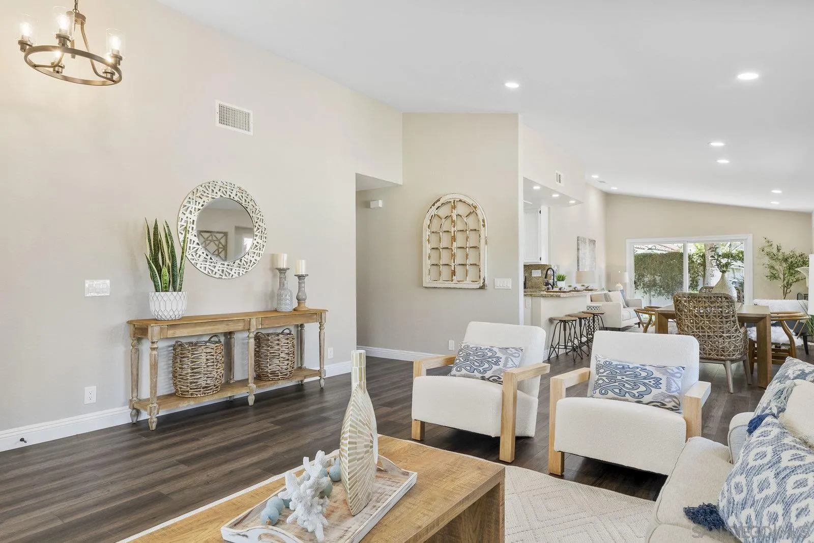 https://cdn.realtyfeed.com/cdn/127/250039081/23d3cf9dd9b42312820a12afba4c85f0.webp