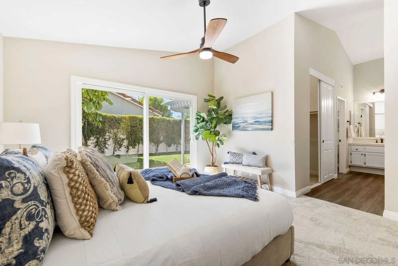 https://cdn.realtyfeed.com/cdn/127/250039081/a3cb14a4d82d8af90a0e4f5917a70868.webp