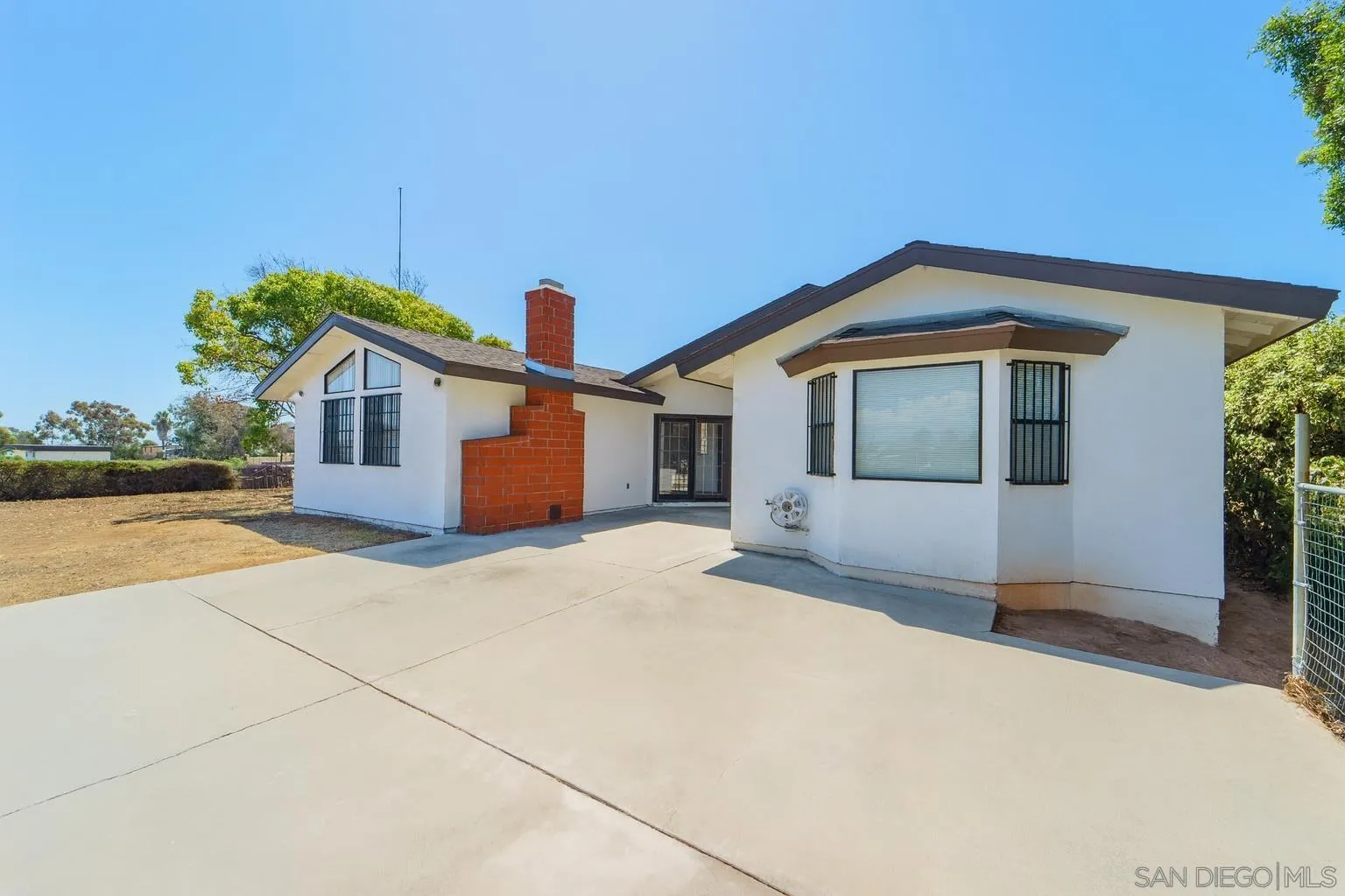https://cdn.realtyfeed.com/cdn/127/250039084/526284fdaf6f43f43a390ea48bc2c885.webp