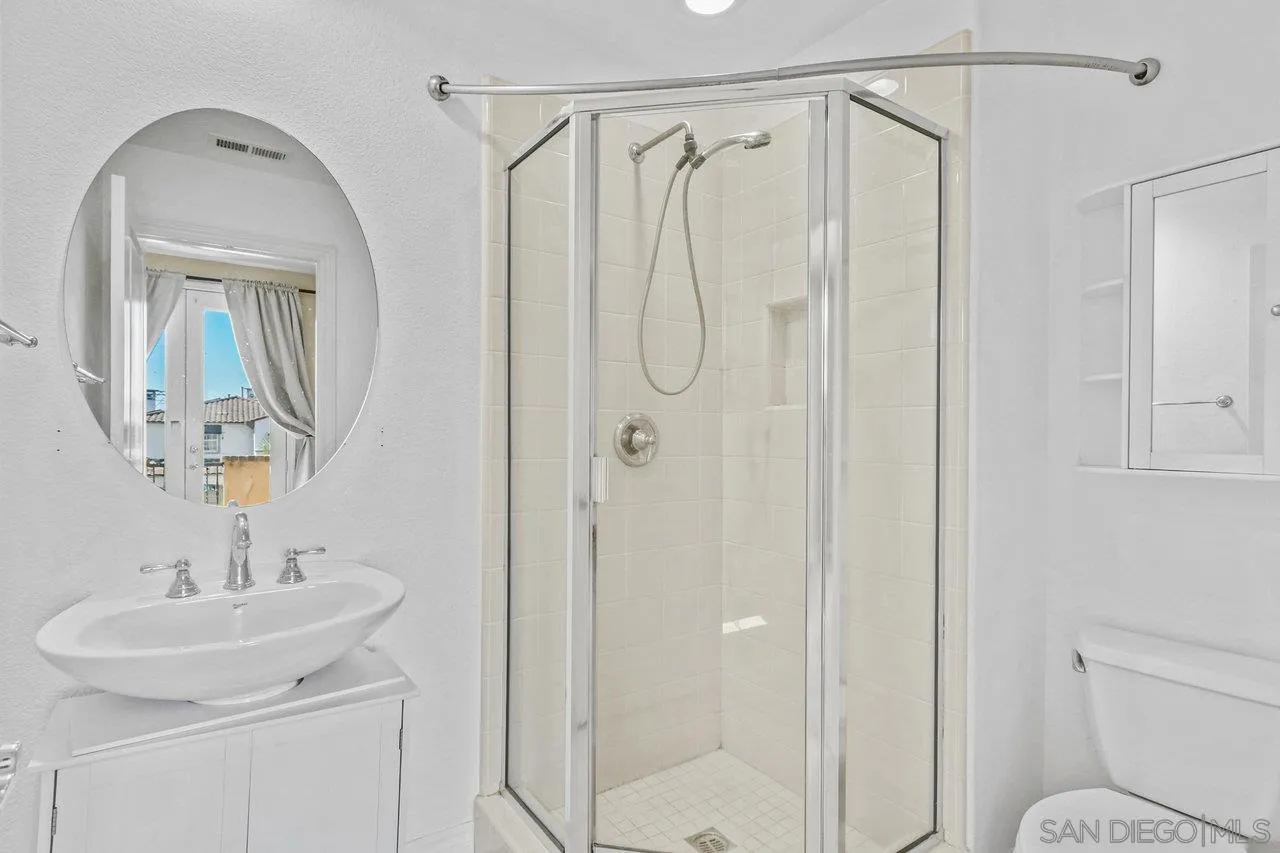 https://cdn.realtyfeed.com/cdn/127/250039086/70faf40341c4d87026b791f646008851.webp