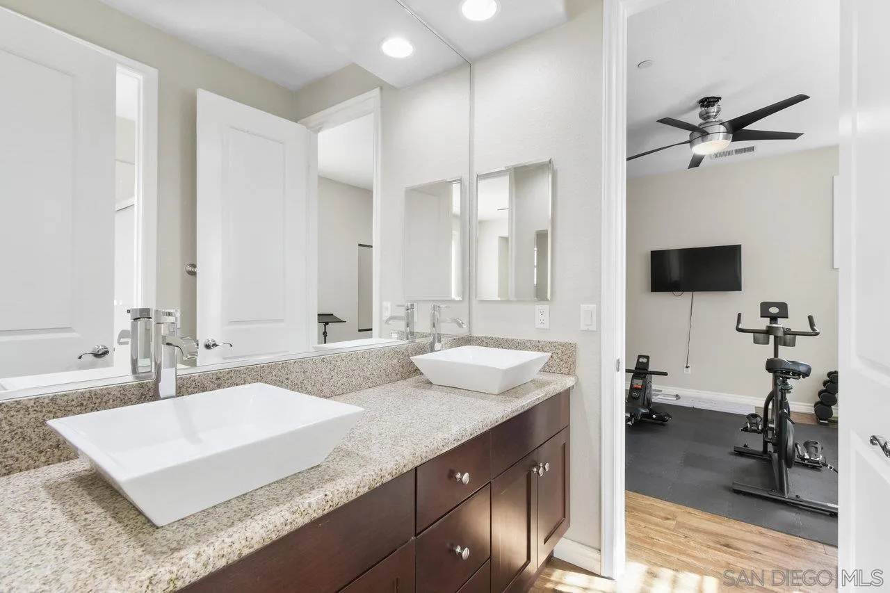 https://cdn.realtyfeed.com/cdn/127/250039086/a6d201e4467b9a96790e1630a16b236c.webp
