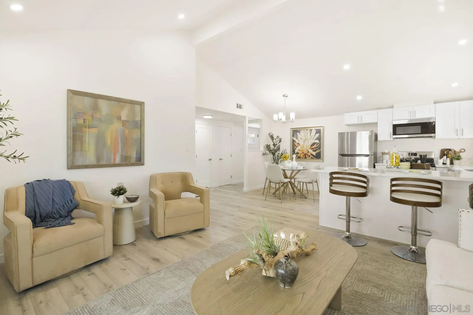https://cdn.realtyfeed.com/cdn/127/250039087/8b0c940a9ed93c34b59a47b1a98ea6e5.webp