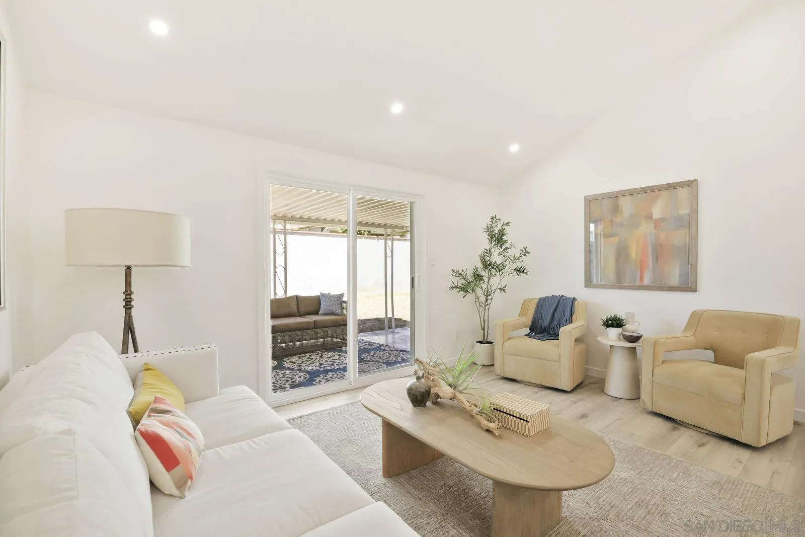https://cdn.realtyfeed.com/cdn/127/250039087/e5d83b1a3c79b89a198e4ed806ea2129.webp