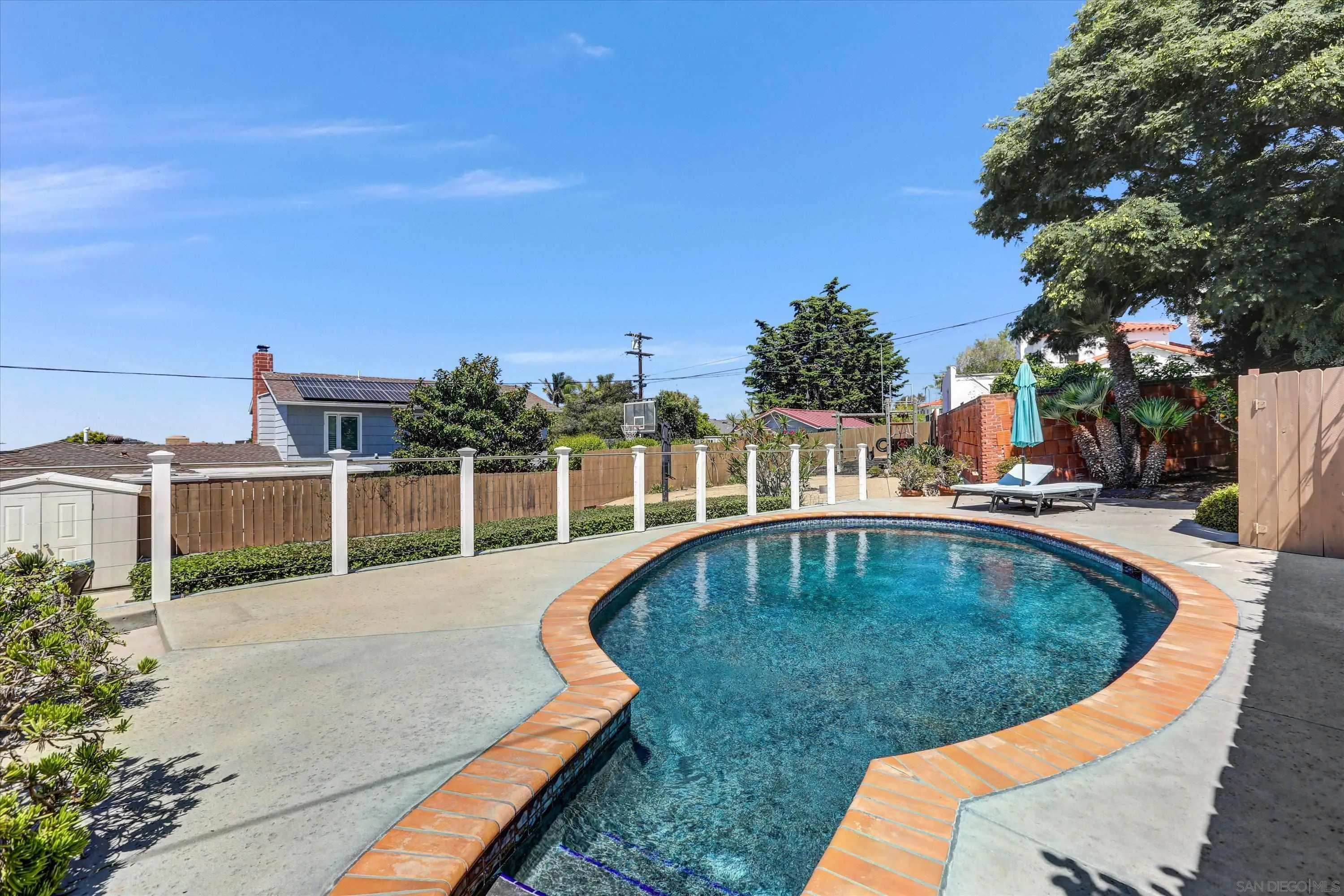 https://cdn.realtyfeed.com/cdn/127/250039090/0d48e53085bccb2dca3bb0101694dfa5.webp