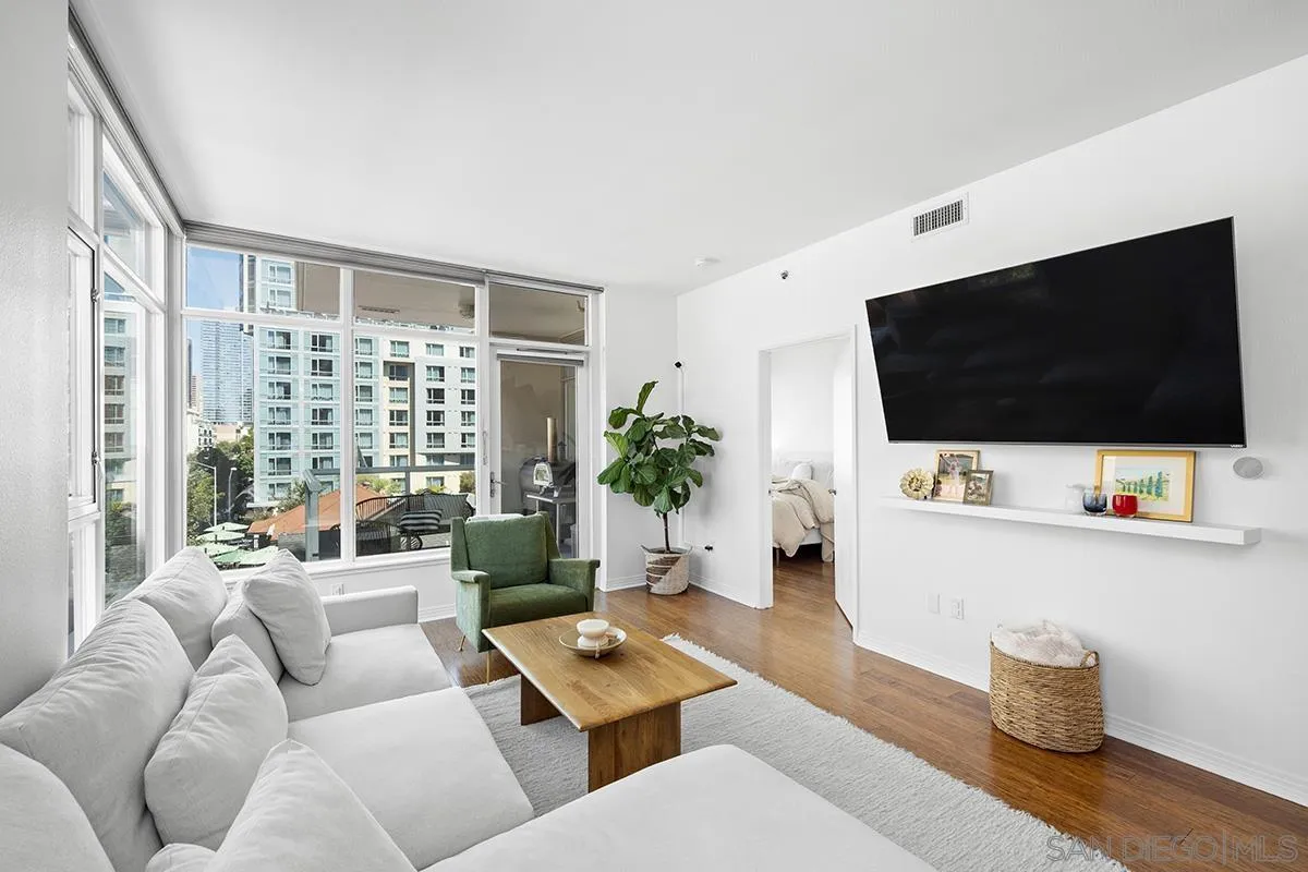 https://cdn.realtyfeed.com/cdn/127/250039093/be6d80fdfb41cdea863e1e86eede1bef.webp