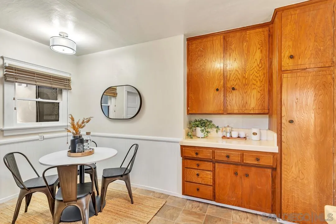 https://cdn.realtyfeed.com/cdn/127/250039095/af91049bd3f31dcf3e7b47b3450024e4.webp