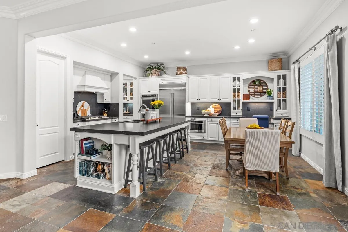 https://cdn.realtyfeed.com/cdn/127/250039101/3407cb7f1f4e7a019291c07deda4c08e.webp