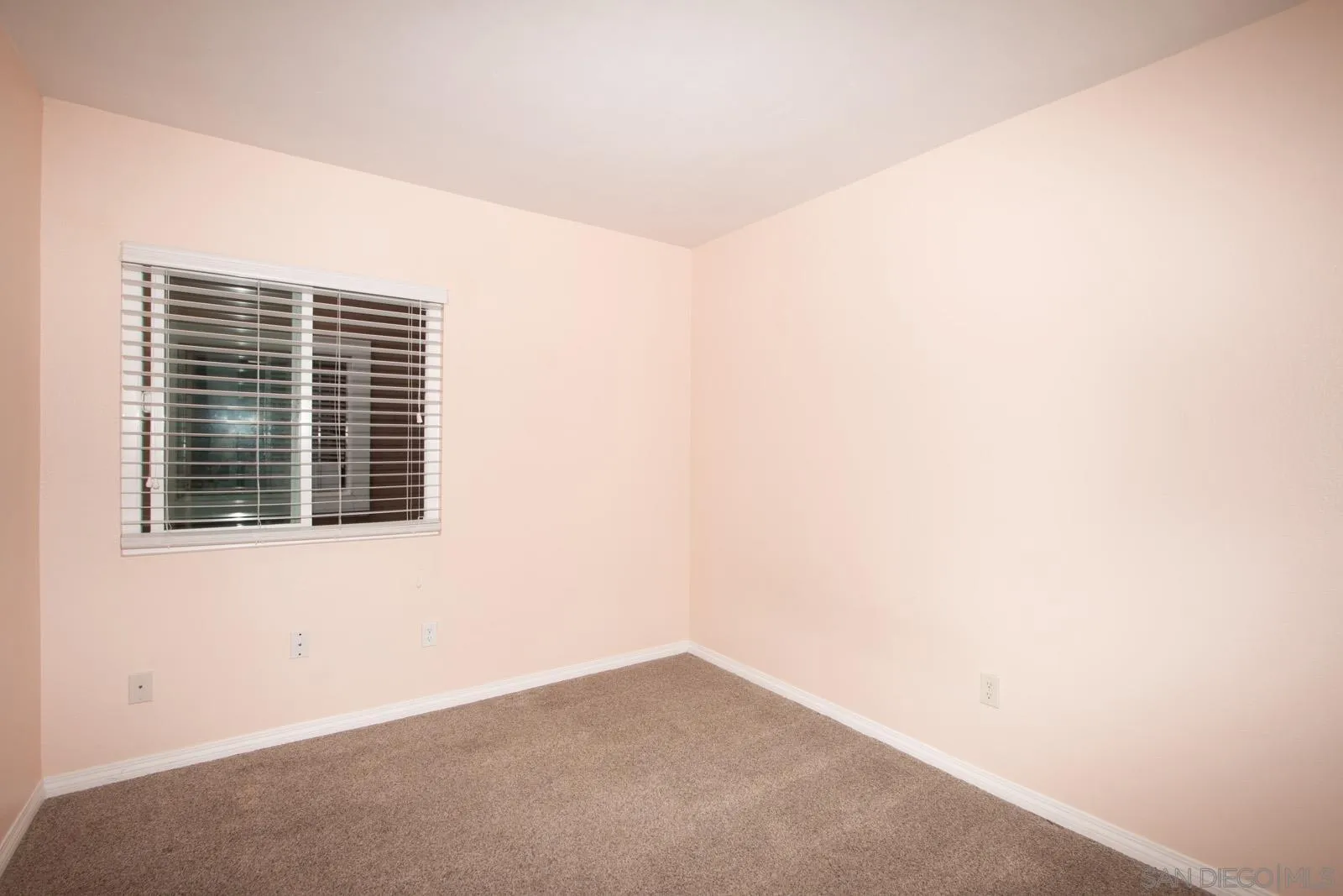 Photo #20: 250039103 Listing: Photo #20