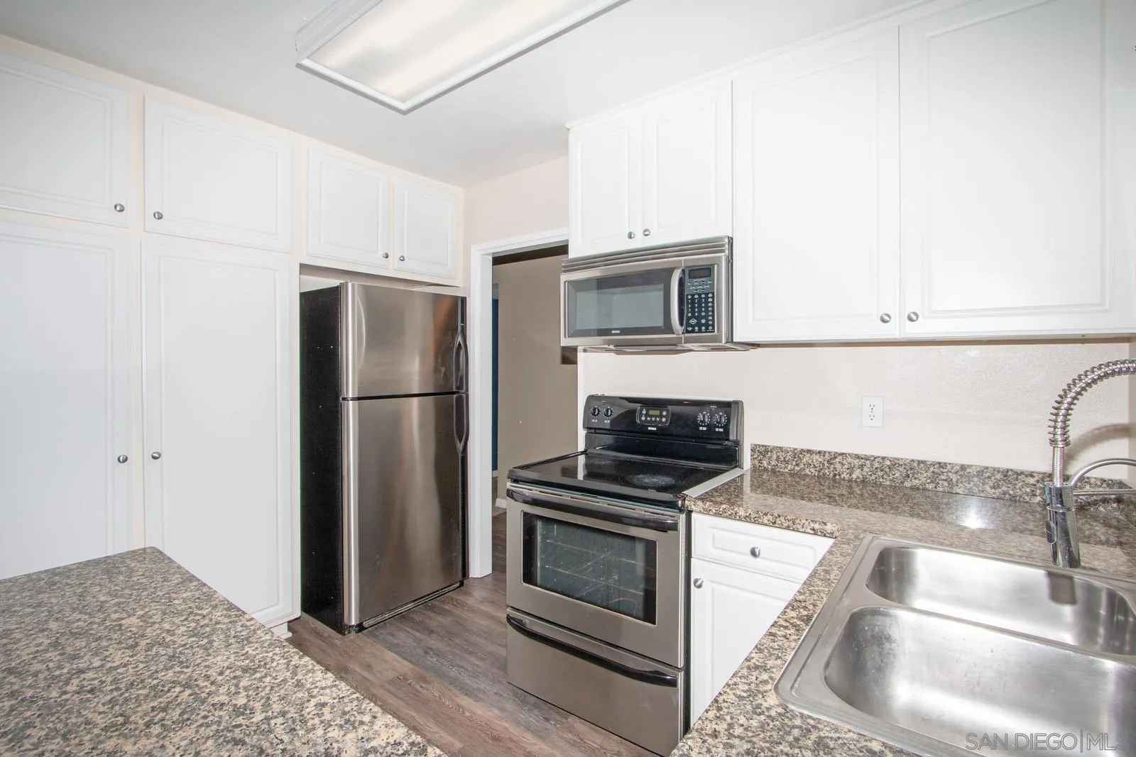 Photo #12: 250039103 Listing: Photo #12