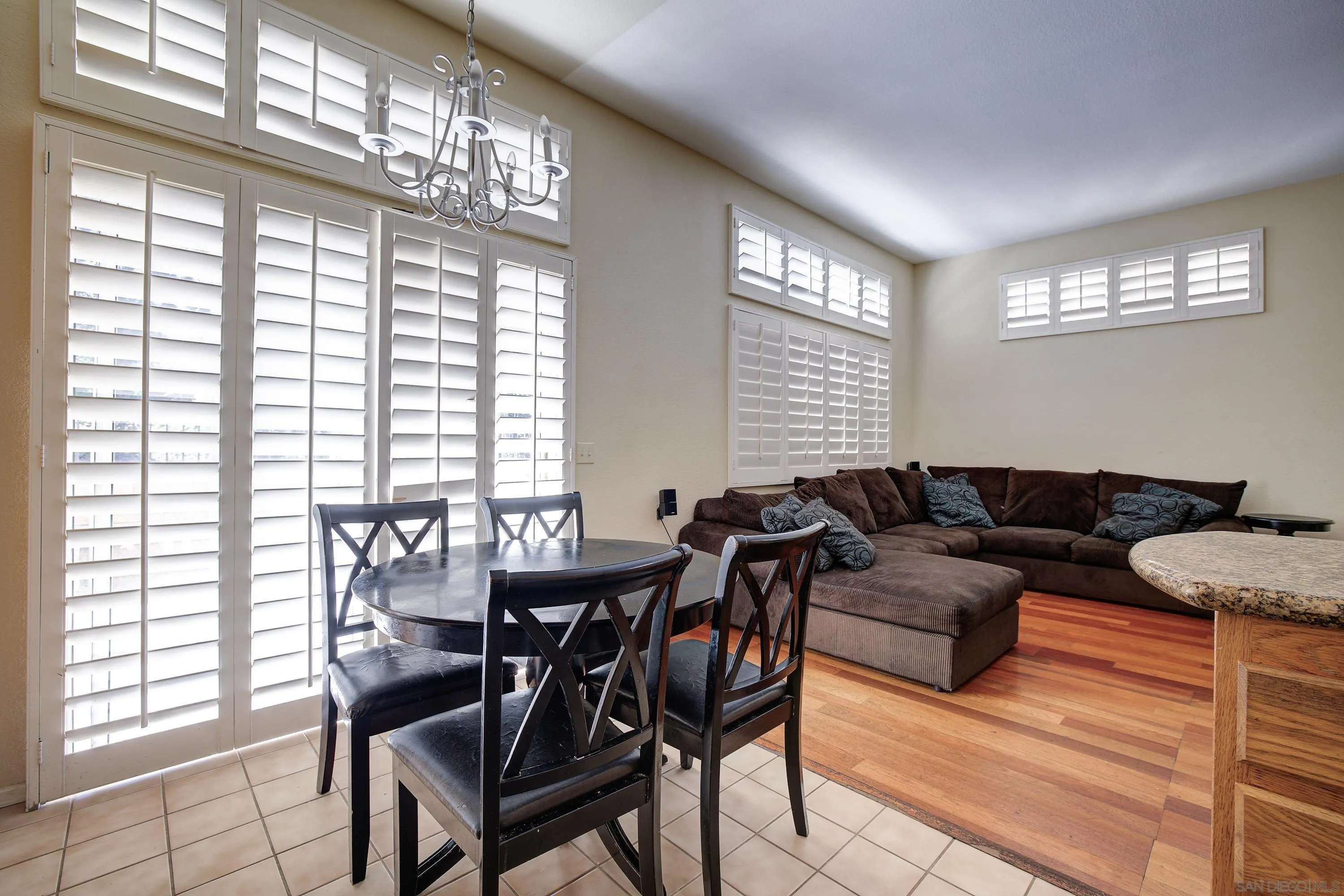 https://cdn.realtyfeed.com/cdn/127/250039106/92055685b5730ab04191542cca2c4cd4.webp