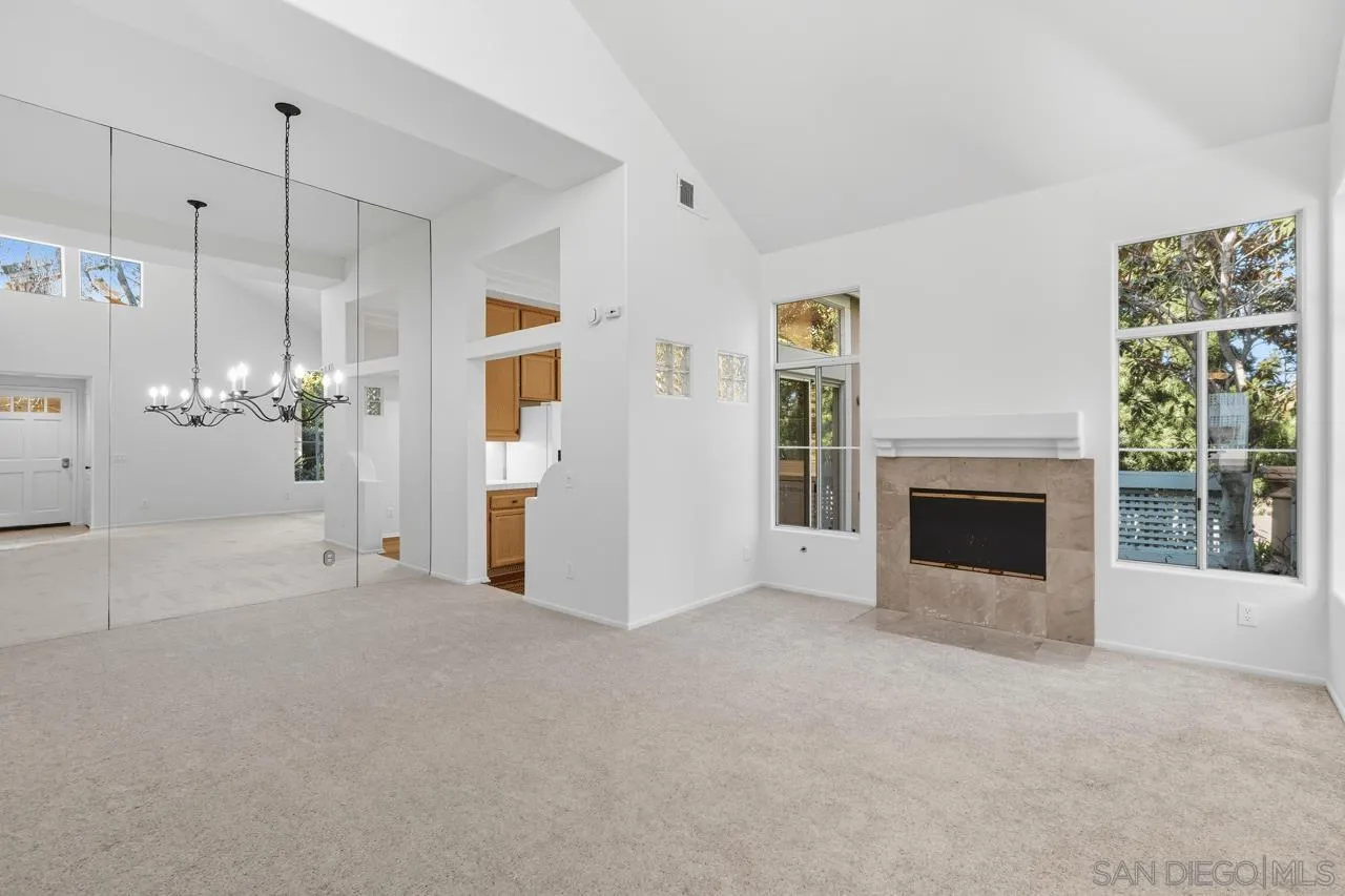 https://cdn.realtyfeed.com/cdn/127/250039114/bab139dc7ce83a834817ca54c49b6fa2.webp