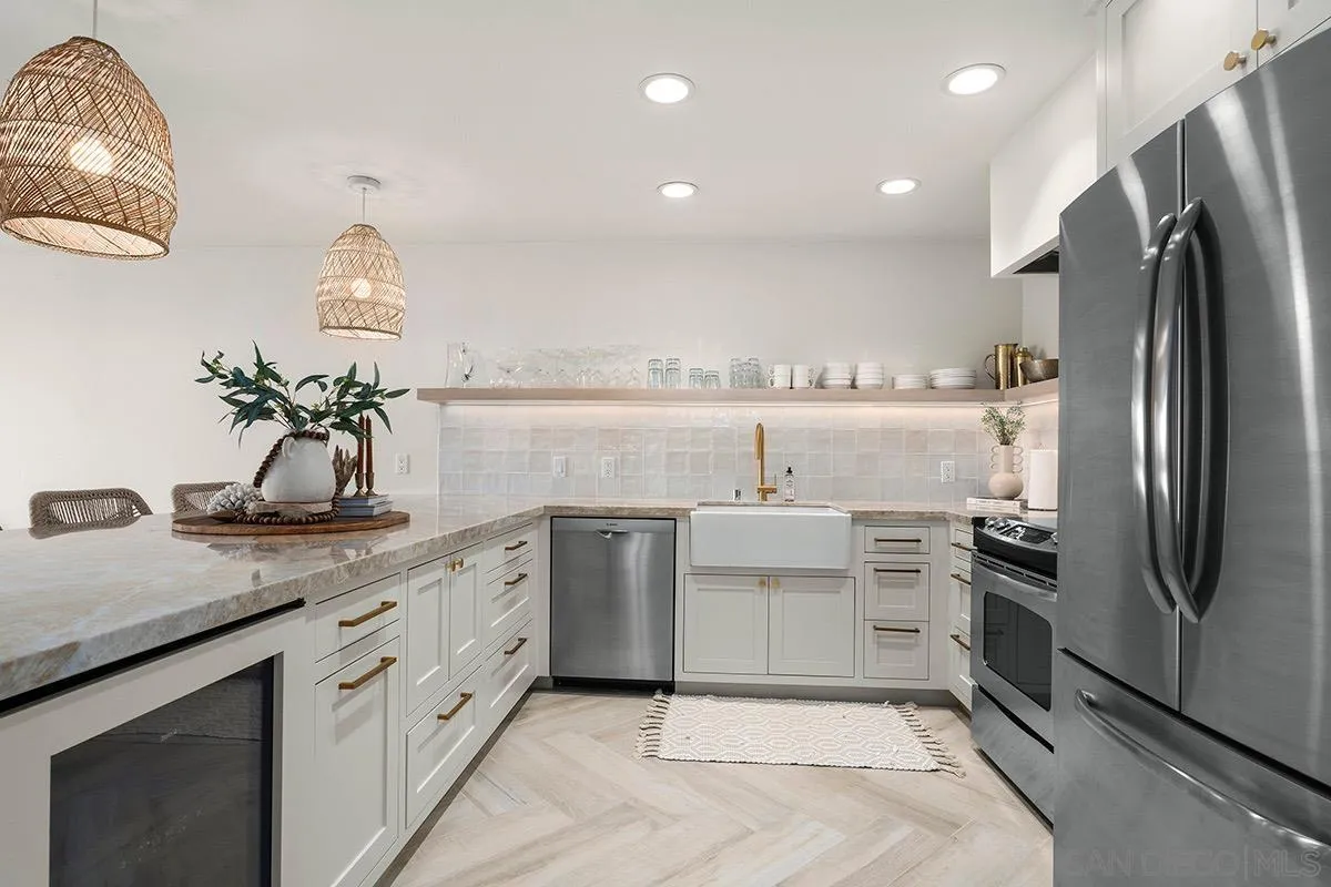 https://cdn.realtyfeed.com/cdn/127/250039122/f6cd8767f5b2aa3d1a3ed1f3f0ce10d2.webp