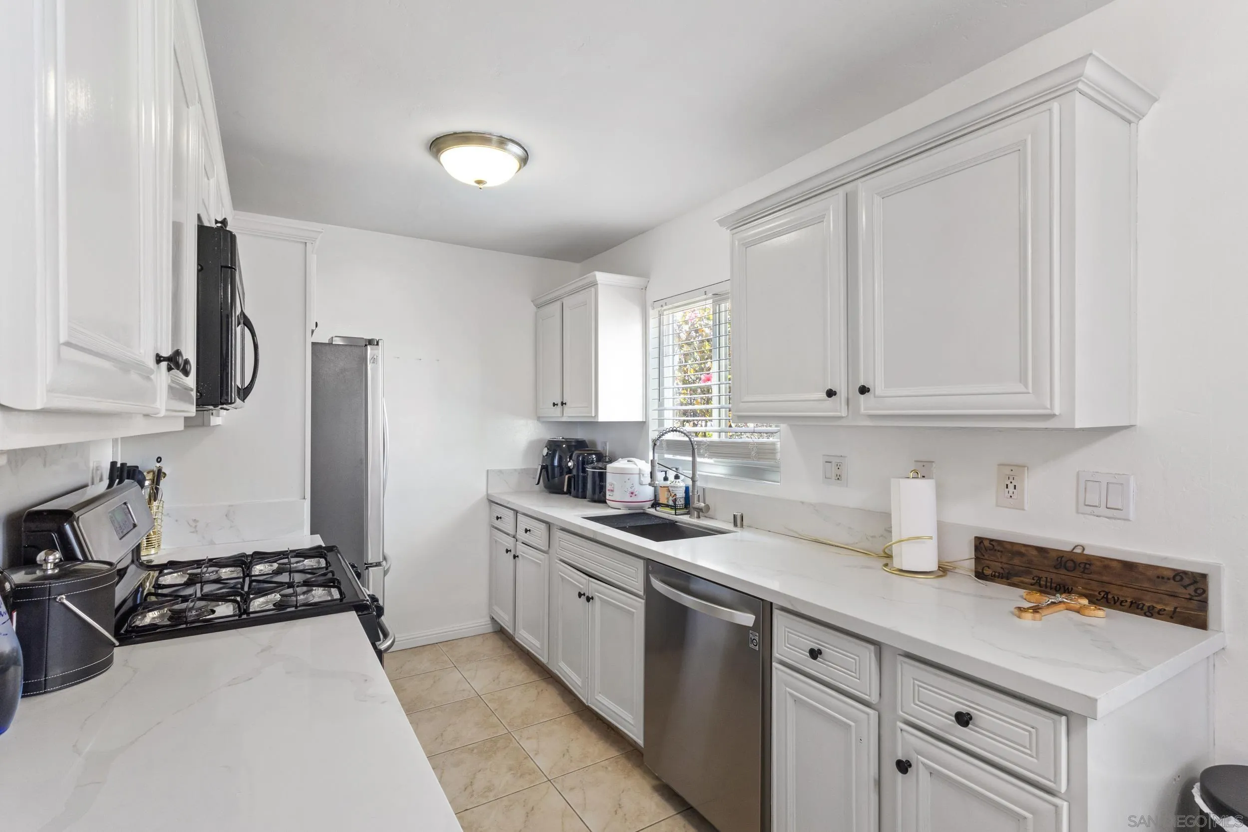 MLS: 250039123 Condo For Sale