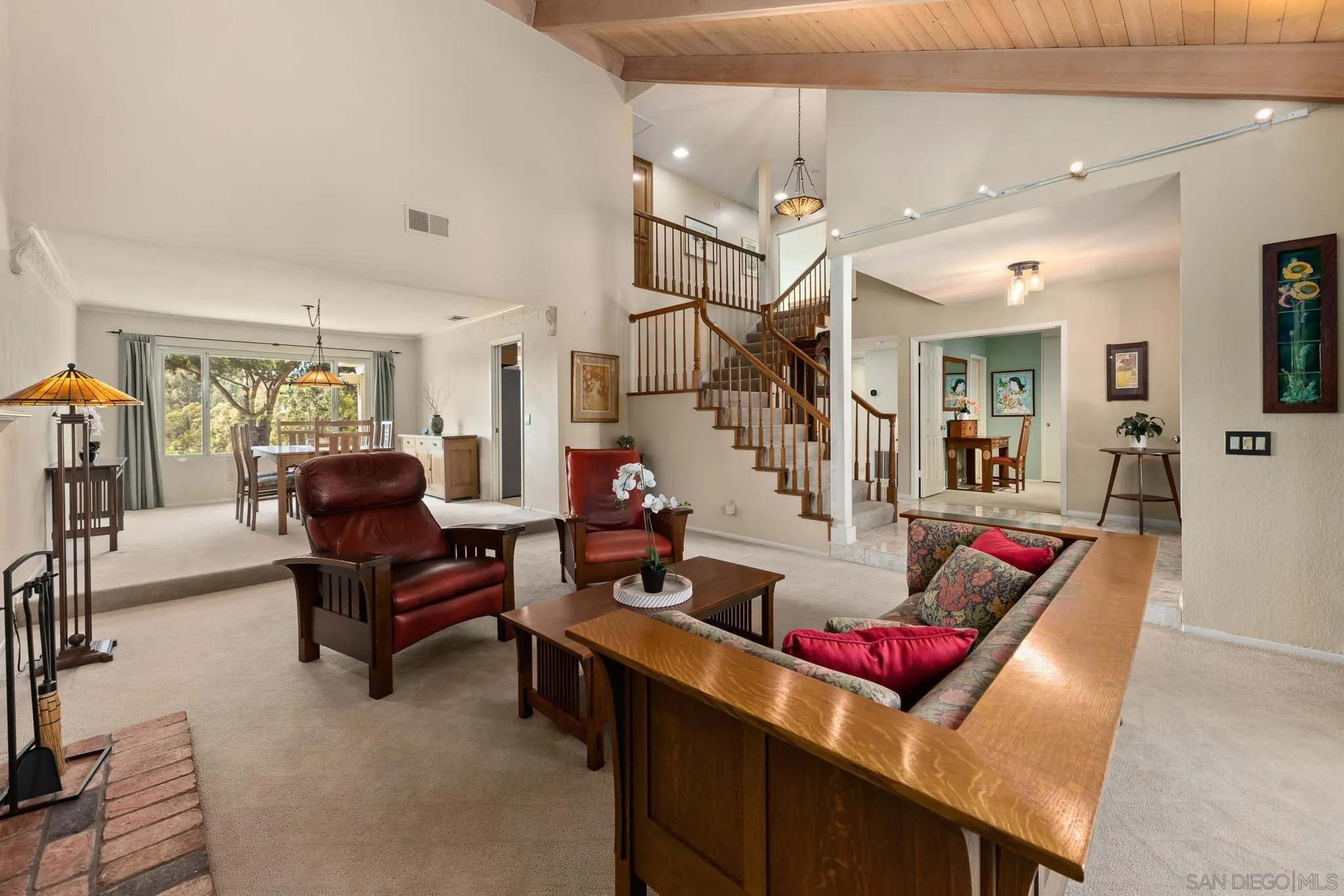 https://cdn.realtyfeed.com/cdn/127/250039125/39e04f67a20cc328099b3d3ac145e12d.webp