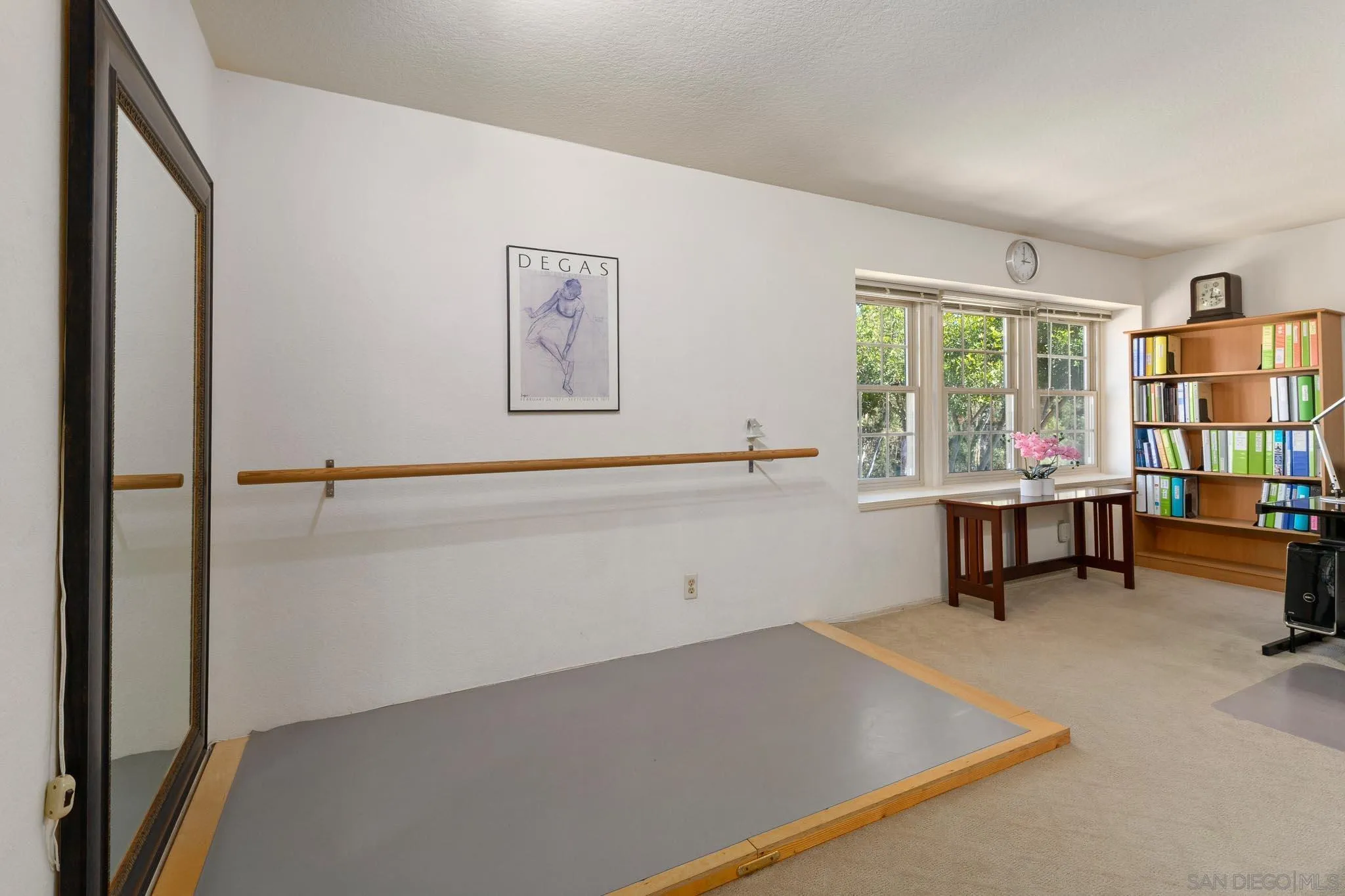 https://cdn.realtyfeed.com/cdn/127/250039125/a855760bc24c3ea0924d55b05159ffba.webp