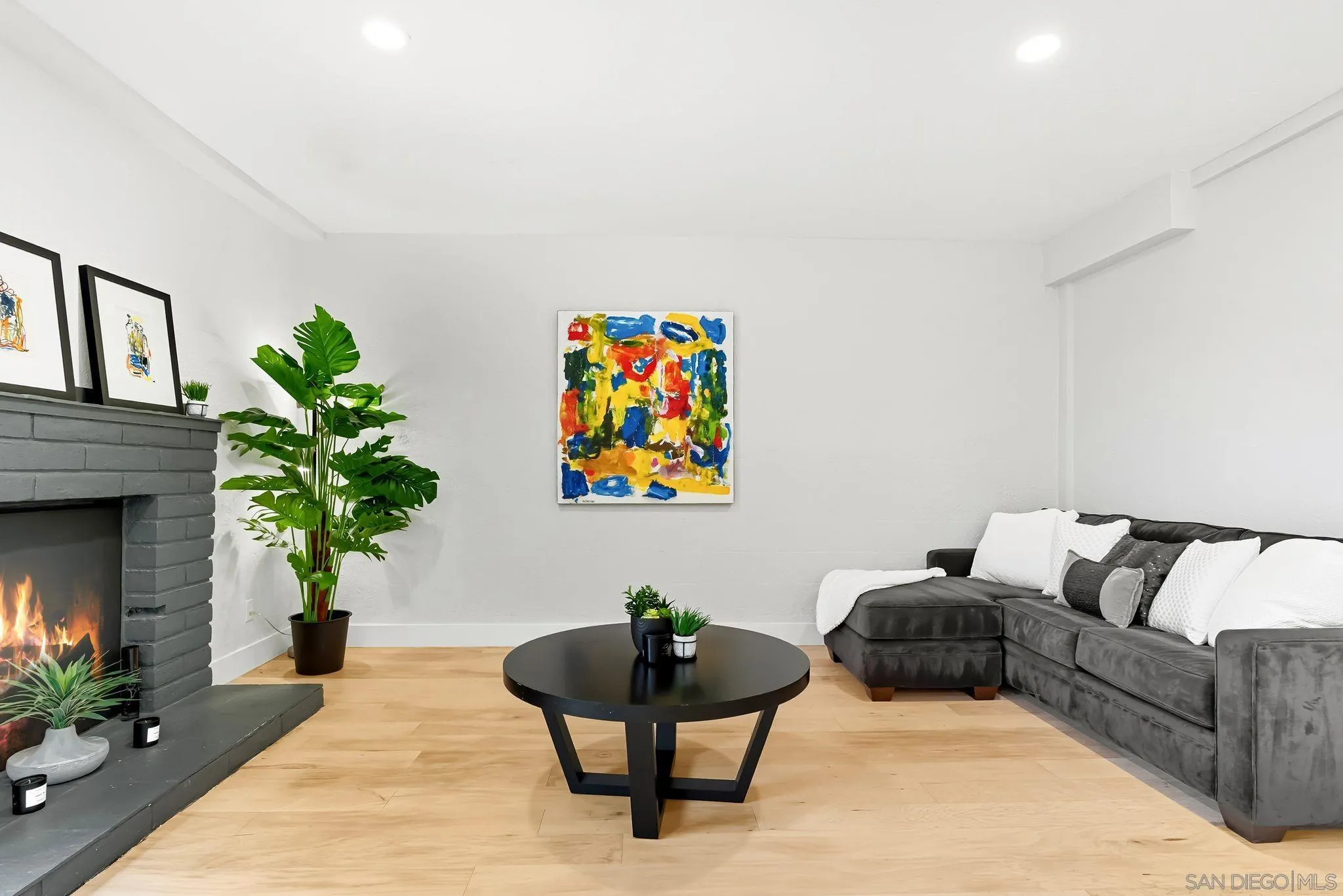 https://cdn.realtyfeed.com/cdn/127/250039132/c67a31cc0be4f1ca3bf5fde4d60edb1d.webp