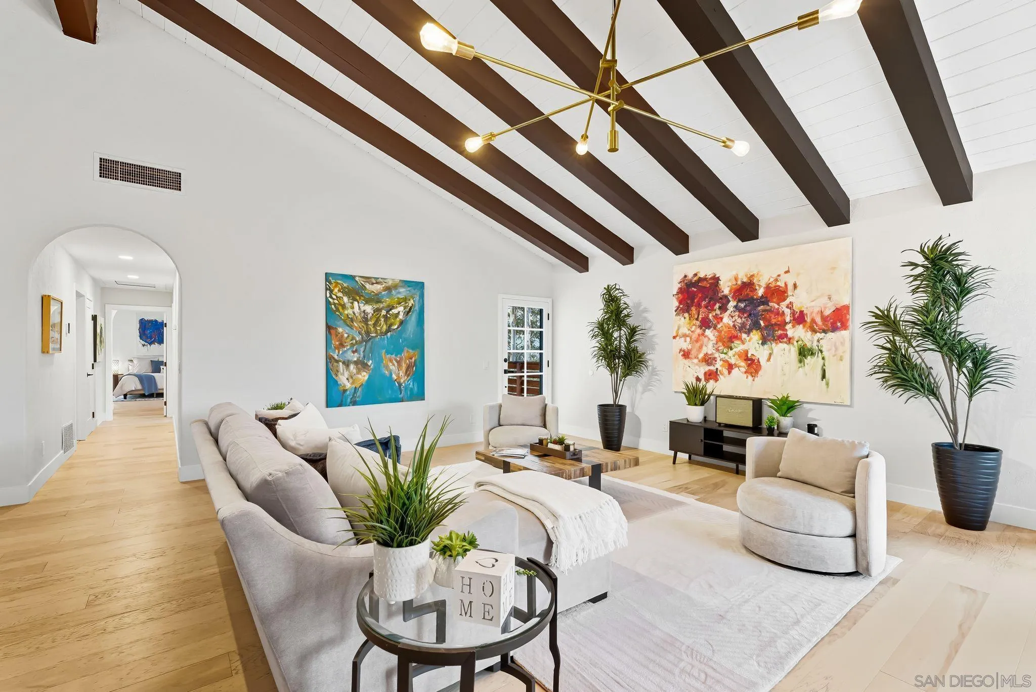 https://cdn.realtyfeed.com/cdn/127/250039132/e88b72c43485f8fc4517822b10be48fb.webp