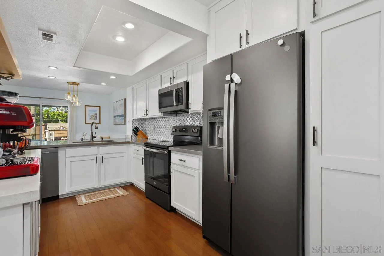 Photo #9: 250039133 Listing: Photo #9