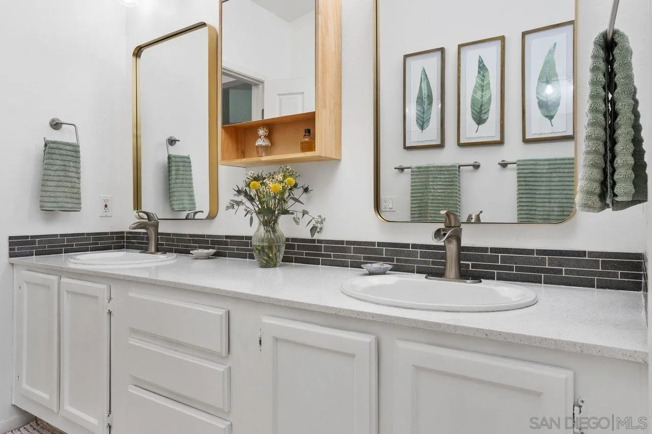 Photo #19: 250039133 Listing: Photo #19