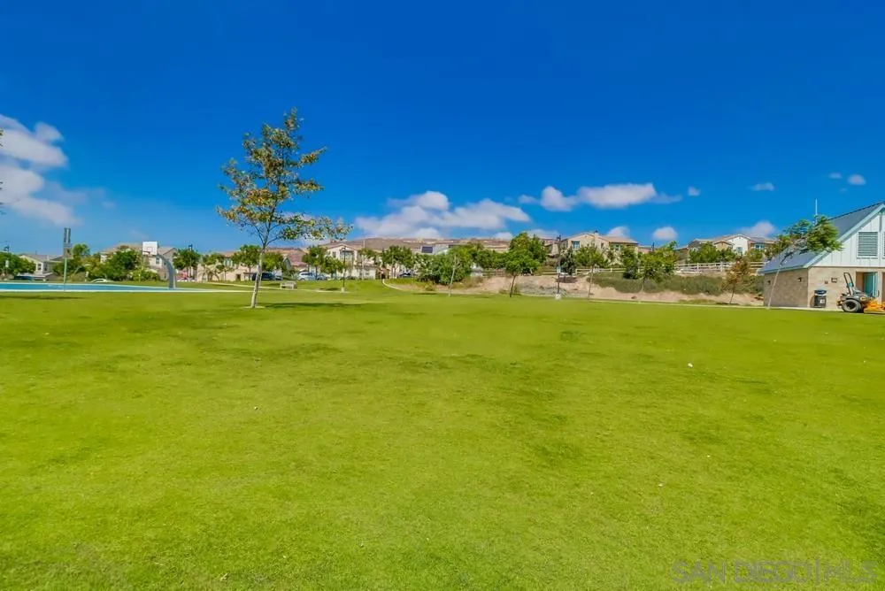 https://cdn.realtyfeed.com/cdn/127/250039134/0399faf18c834018ca1d4654a480cc51.webp