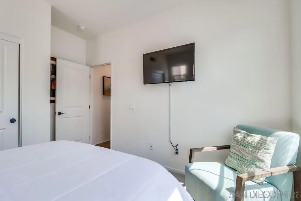 https://cdn.realtyfeed.com/cdn/127/250039134/2c542ddbeaf697a9913a1f39c69be76f.webp