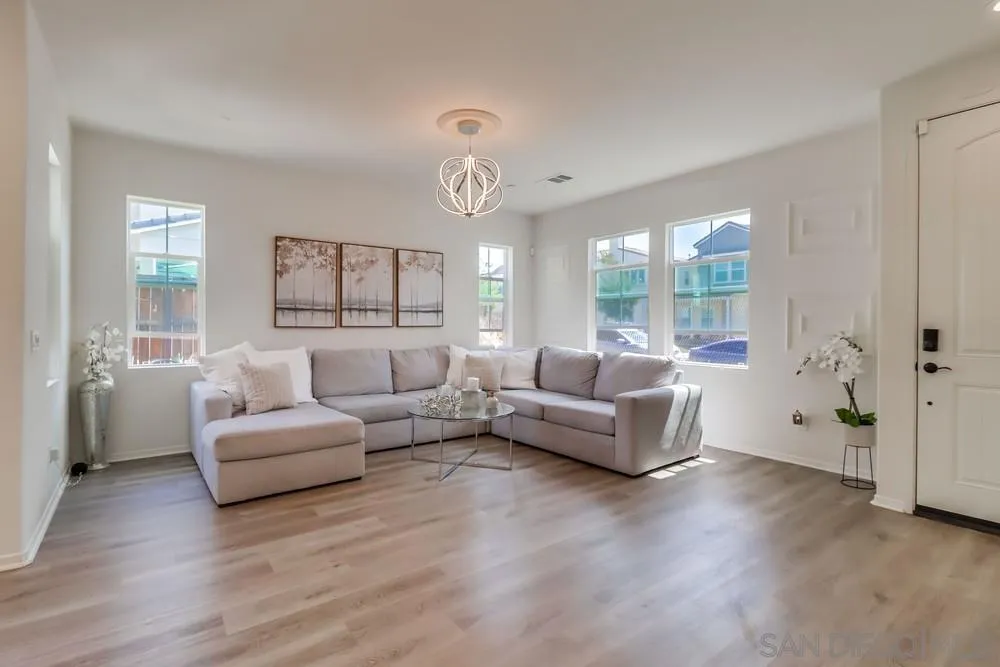 https://cdn.realtyfeed.com/cdn/127/250039134/dba195d3ab032e58dc49b140705e810a.webp