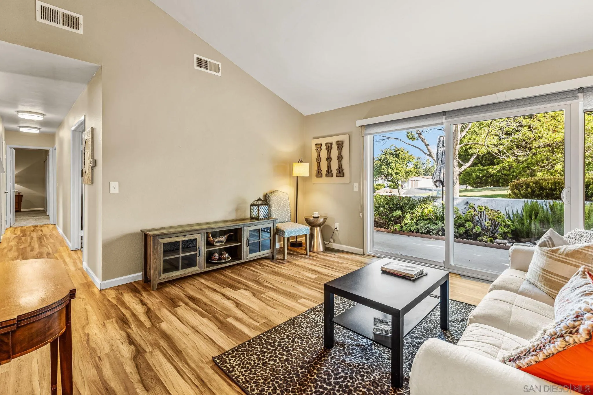 https://cdn.realtyfeed.com/cdn/127/250039137/167e57f1a3272d8b3db70bc2bbd41ac7.webp