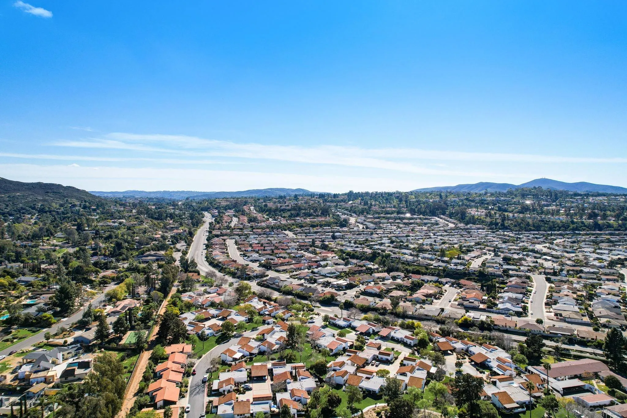 https://cdn.realtyfeed.com/cdn/127/250039137/95ed5c944e74a122b4ab4f5d6e8f01ab.webp