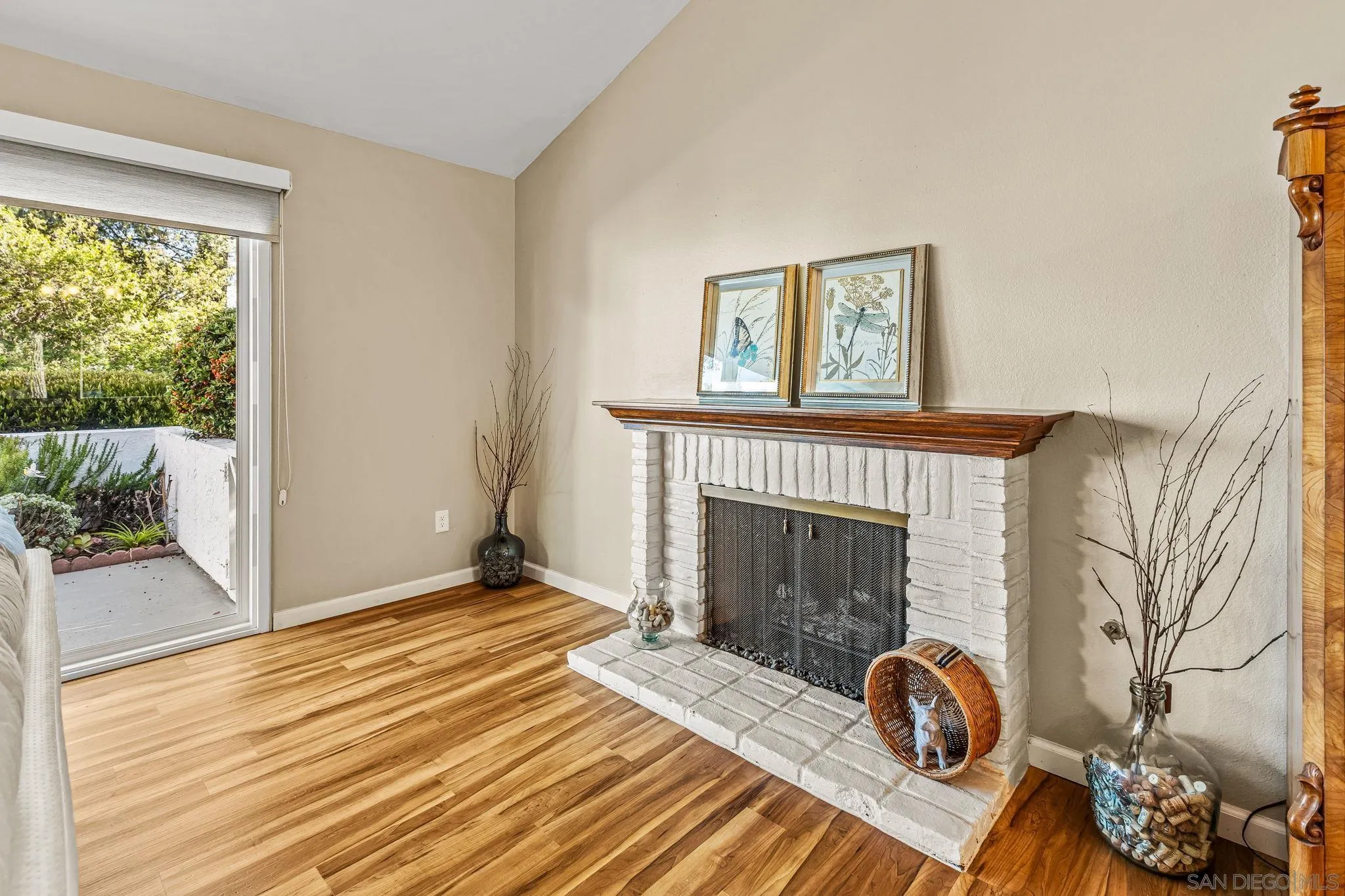 https://cdn.realtyfeed.com/cdn/127/250039137/cb9feb6fe0f2945970c42cf2a66cf68a.webp