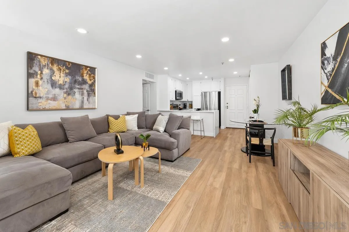 Photo #4: 250039138 Listing 
