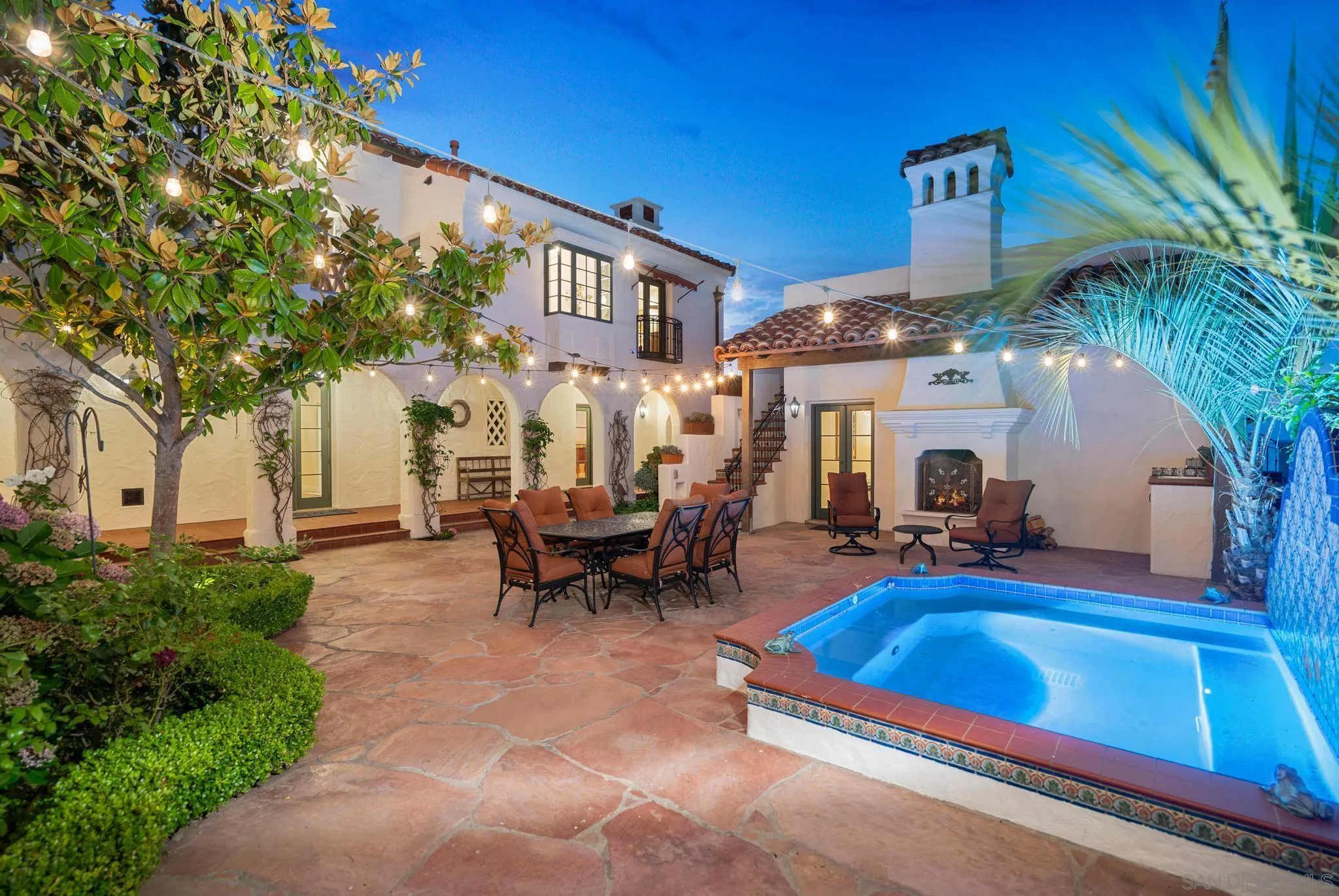 https://cdn.realtyfeed.com/cdn/127/250039140/e5cc62630be21a79f54e77a72406f4dc.webp