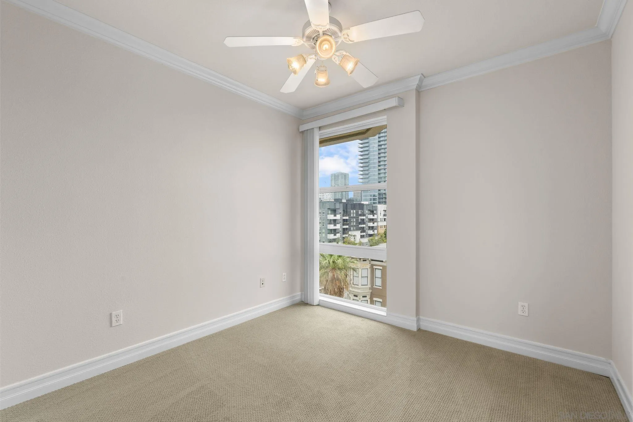 https://cdn.realtyfeed.com/cdn/127/250039141/28cfe9dc5fe6afb805f984aedeca8b08.webp
