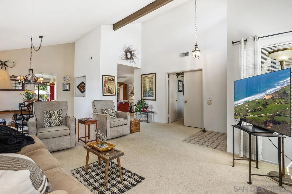 https://cdn.realtyfeed.com/cdn/127/250039145/f8dbb775e814a3f2d774b1c044d154d5.webp